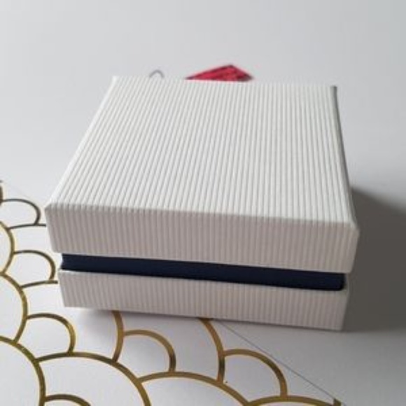 Multilayer Gold Necklace (Comes with a box) - Picture 14 of 15